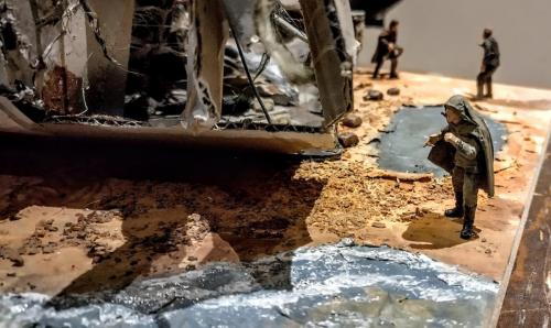 Alien 3 EEV crash landing diorama model